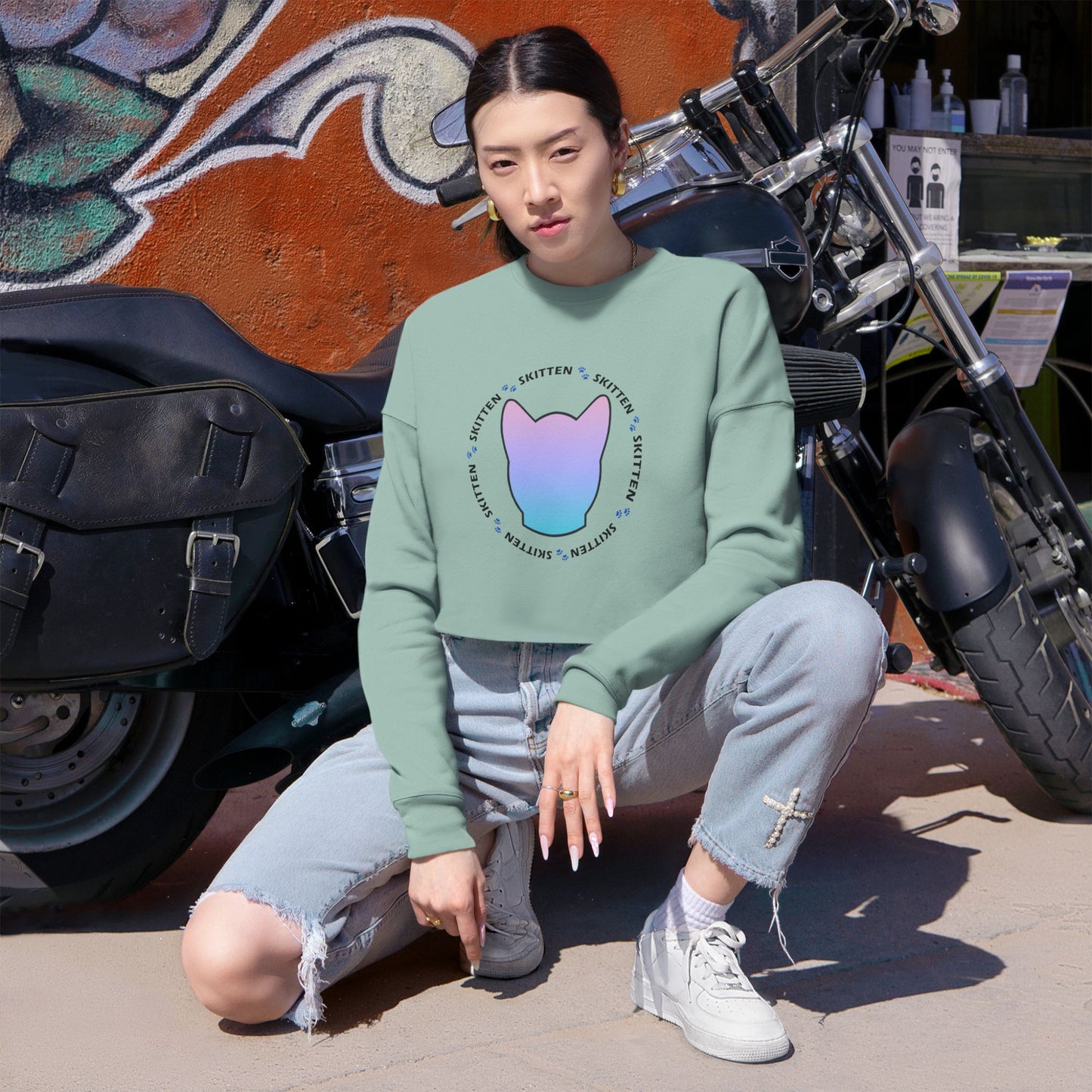 Skitten Themed Women's Cropped Sweatshirt - Perfect for Casual Wear